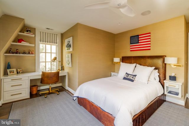 3300 NEWARK ST NW, Washington, DC 20008