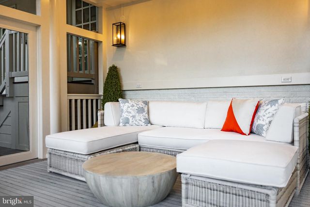 3300 NEWARK ST NW, Washington, DC 20008