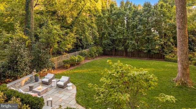 3300 NEWARK ST NW, Washington, DC 20008