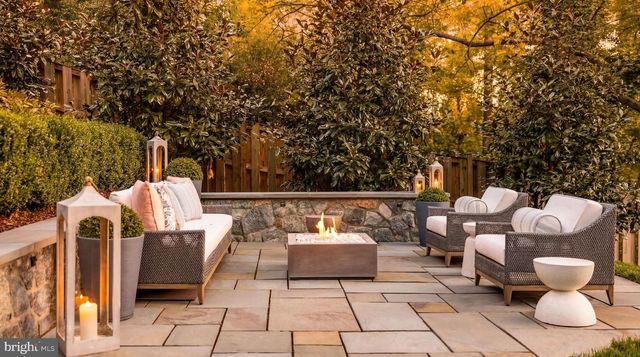 3300 NEWARK ST NW, Washington, DC 20008