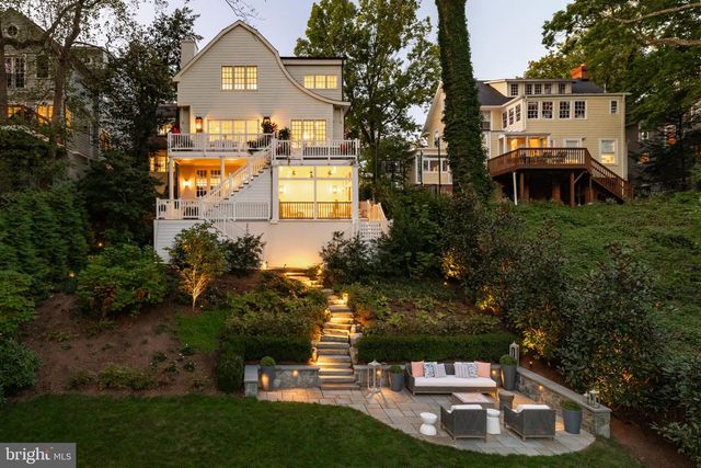 3300 NEWARK ST NW, Washington, DC 20008