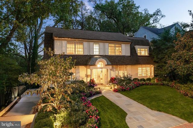 3300 NEWARK ST NW, Washington, DC 20008