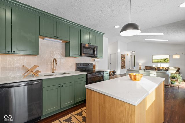 5823 Lakeland Drive, Indianapolis, IN 46220