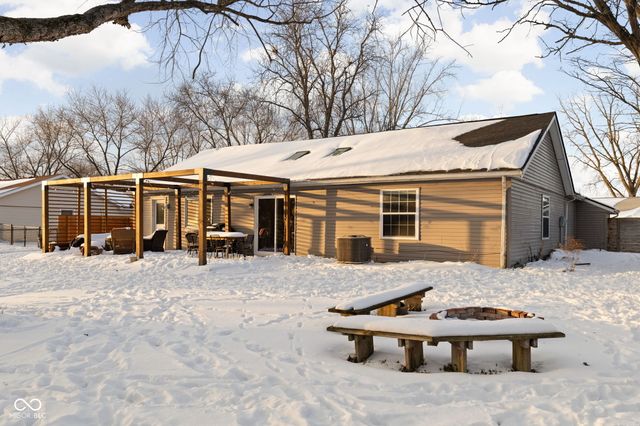 5823 Lakeland Drive, Indianapolis, IN 46220