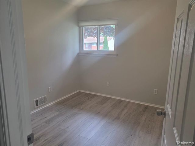 32126 Harvard Street, Westland, MI 48186