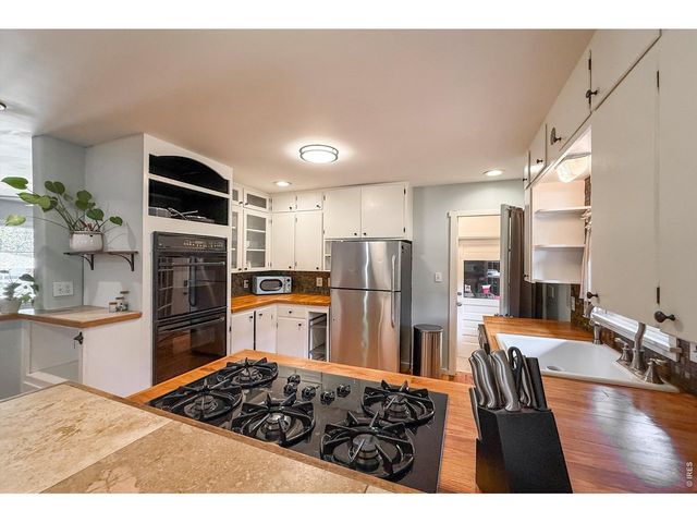 760 Francis St, Longmont, CO 80501