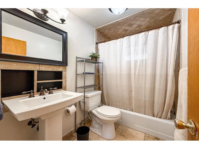 760 Francis St, Longmont, CO 80501