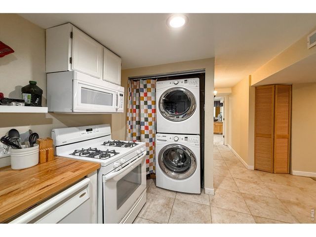 760 Francis St, Longmont, CO 80501