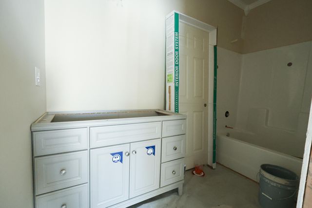 1817 RHONDA COURT, Moberly, MO 65270