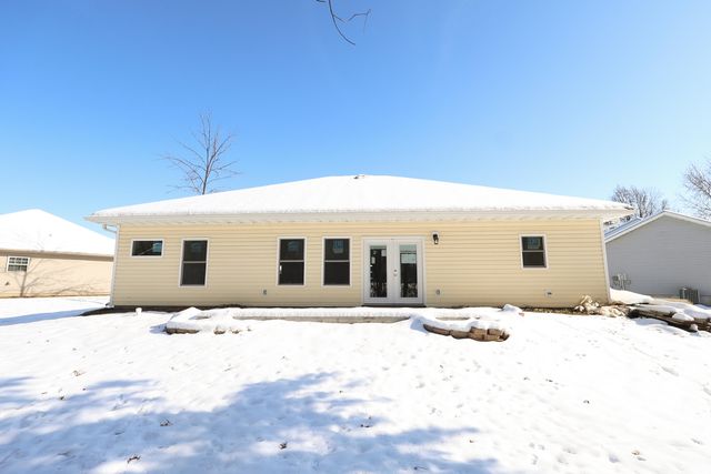 1817 RHONDA COURT, Moberly, MO 65270