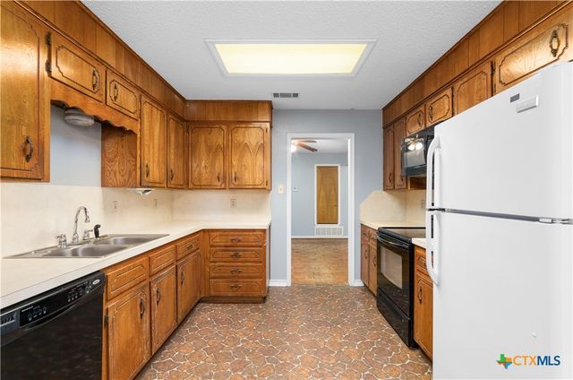 1606 Cedar Oaks Lane, Harker Heights, TX 76548