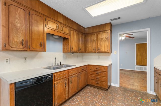 1606 Cedar Oaks Lane, Harker Heights, TX 76548