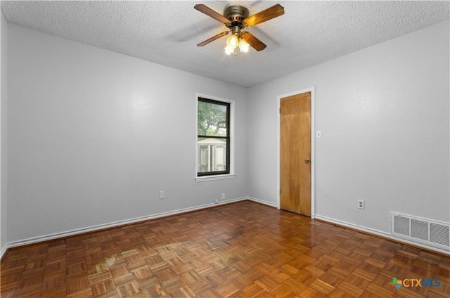 1606 Cedar Oaks Lane, Harker Heights, TX 76548