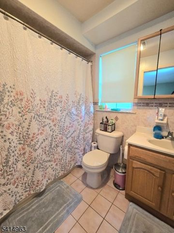 240 Sherman Ave, Newark City, NJ 07114