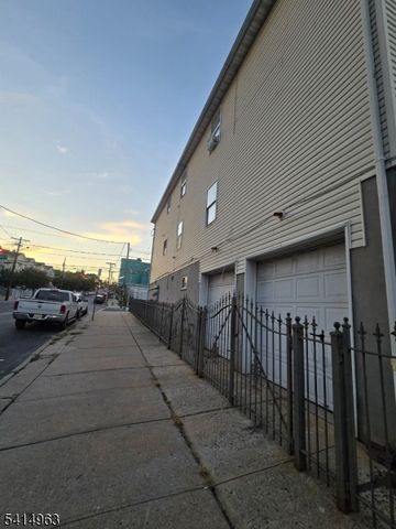 240 Sherman Ave, Newark City, NJ 07114
