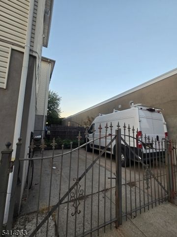 240 Sherman Ave, Newark City, NJ 07114