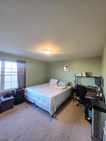 240 Sherman Ave, Newark City, NJ 07114