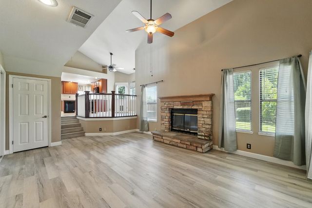 834 Cedar Ridge Dr, Turlock, CA 95382