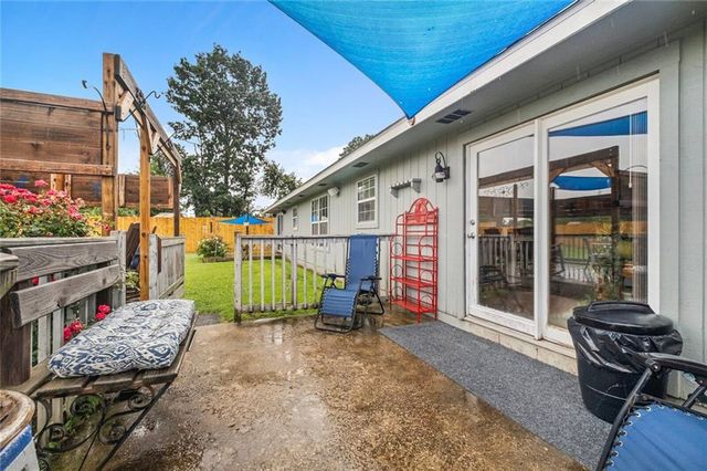 821 N 12th Terrace, Rogers, AR 72756