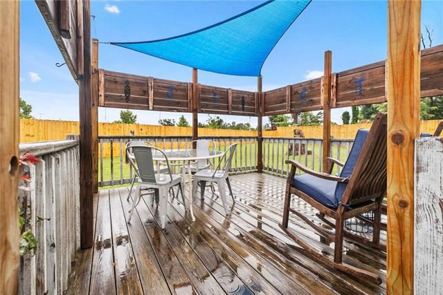 821 N 12th Terrace, Rogers, AR 72756