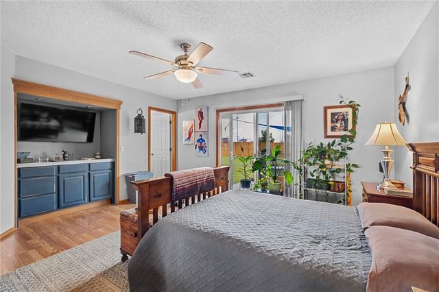 821 N 12th Terrace, Rogers, AR 72756