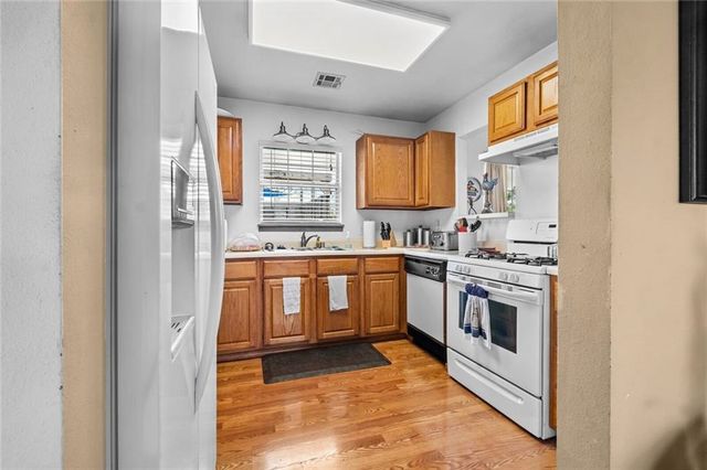 821 N 12th Terrace, Rogers, AR 72756