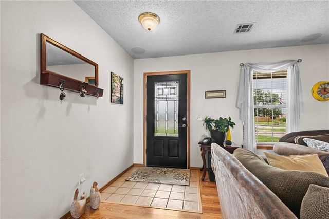 821 N 12th Terrace, Rogers, AR 72756