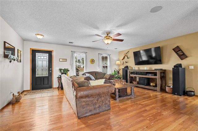 821 N 12th Terrace, Rogers, AR 72756