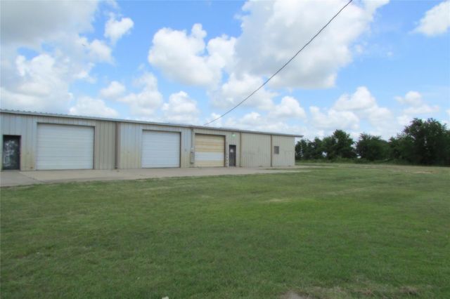 51 New Wehdem Road, Brenham, TX 77833