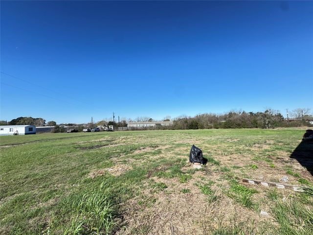 51 New Wehdem Road, Brenham, TX 77833