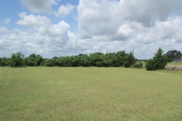 51 New Wehdem Road, Brenham, TX 77833