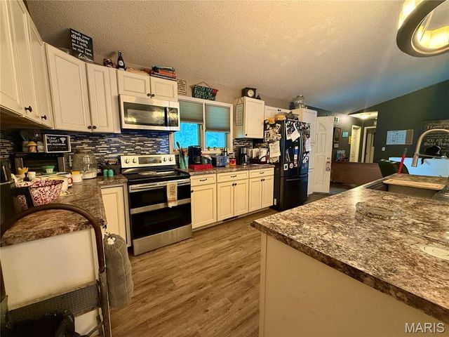 13306 Canuck Lane, Dixon, MO 65459