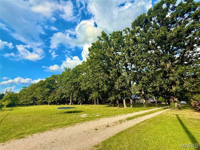 13306 Canuck Lane, Dixon, MO 65459