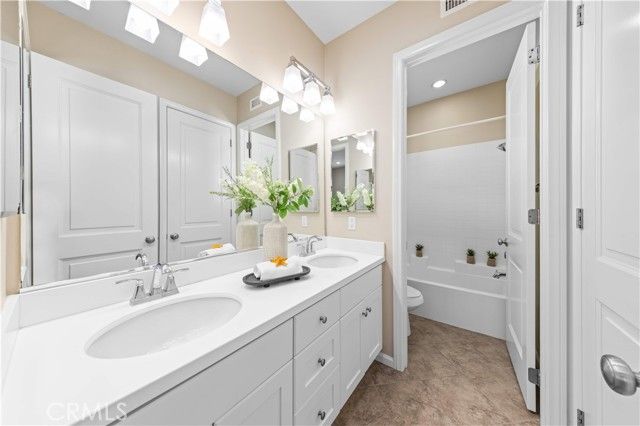 77 Painted Trellis, Irvine, CA 92620