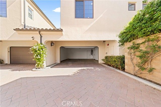 77 Painted Trellis, Irvine, CA 92620