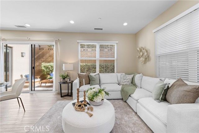 77 Painted Trellis, Irvine, CA 92620