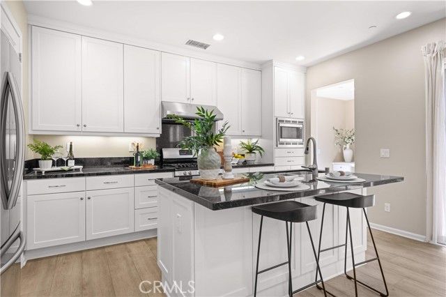 77 Painted Trellis, Irvine, CA 92620