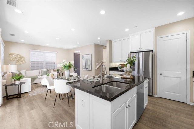 77 Painted Trellis, Irvine, CA 92620