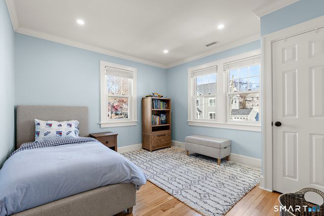 15 Charles Street, Darien, CT 06820