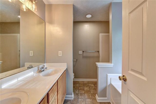 960 Melrose Park Place, Lawrenceville, GA 30044