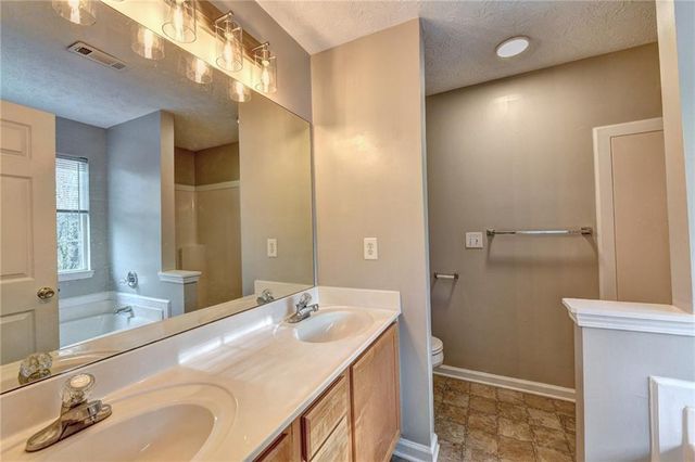 960 Melrose Park Place, Lawrenceville, GA 30044