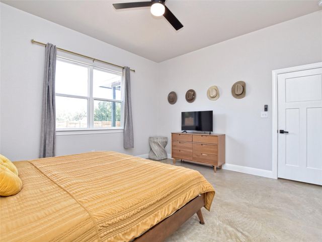 114 E Keomuku LN, Bastrop, TX 78602