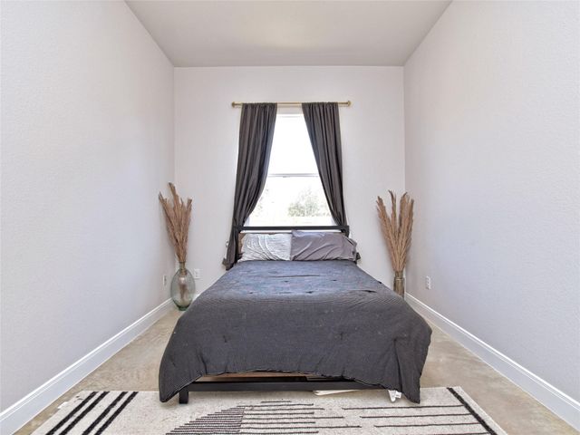 114 E Keomuku LN, Bastrop, TX 78602