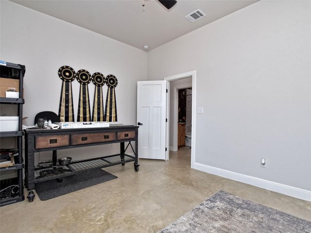 114 E Keomuku LN, Bastrop, TX 78602