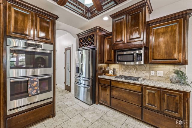 6005 Kingsbridge Drive, San Angelo, TX 76901