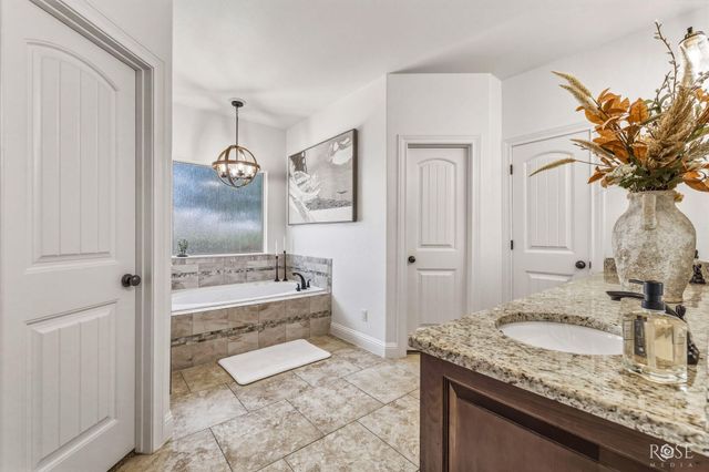 6005 Kingsbridge Drive, San Angelo, TX 76901