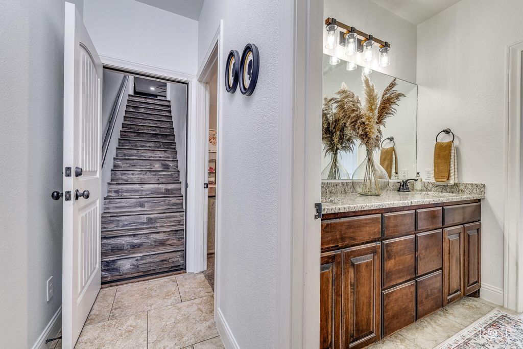 Image 39 of property listing at 6005 Kingsbridge Drive, San Angelo, TX 76901