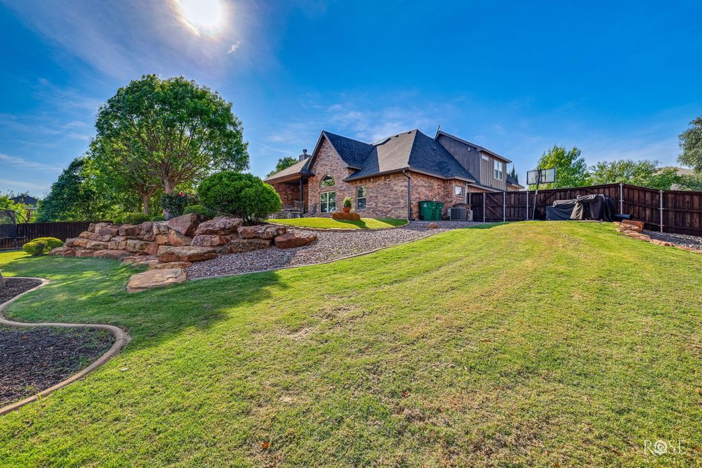 Image 52 of property listing at 6005 Kingsbridge Drive, San Angelo, TX 76901