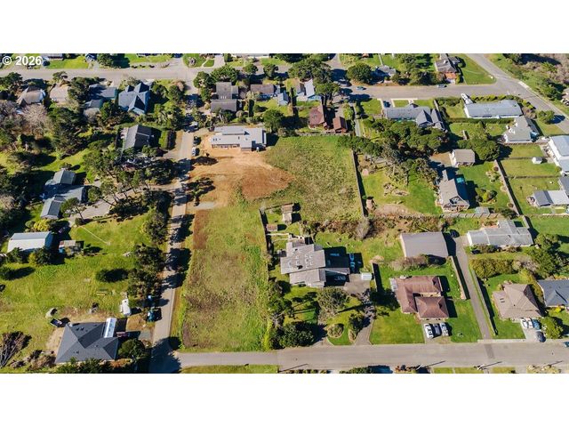 8th ST SW TL 10007, Bandon, OR 97411