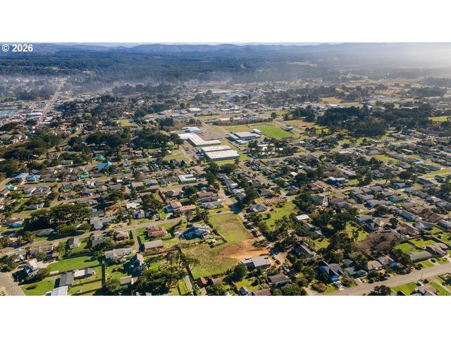 8th ST SW TL 10007, Bandon, OR 97411